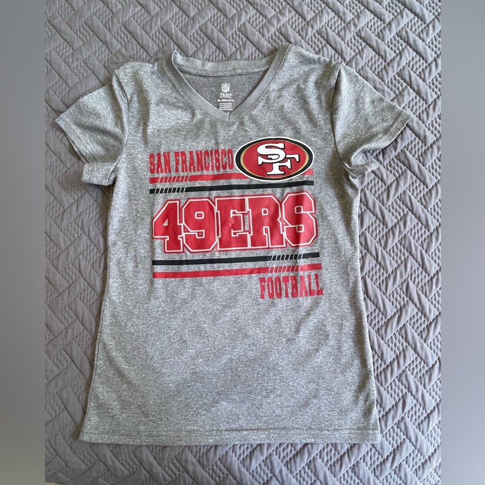 NFL San Francisco 49ers grey athletic shirt